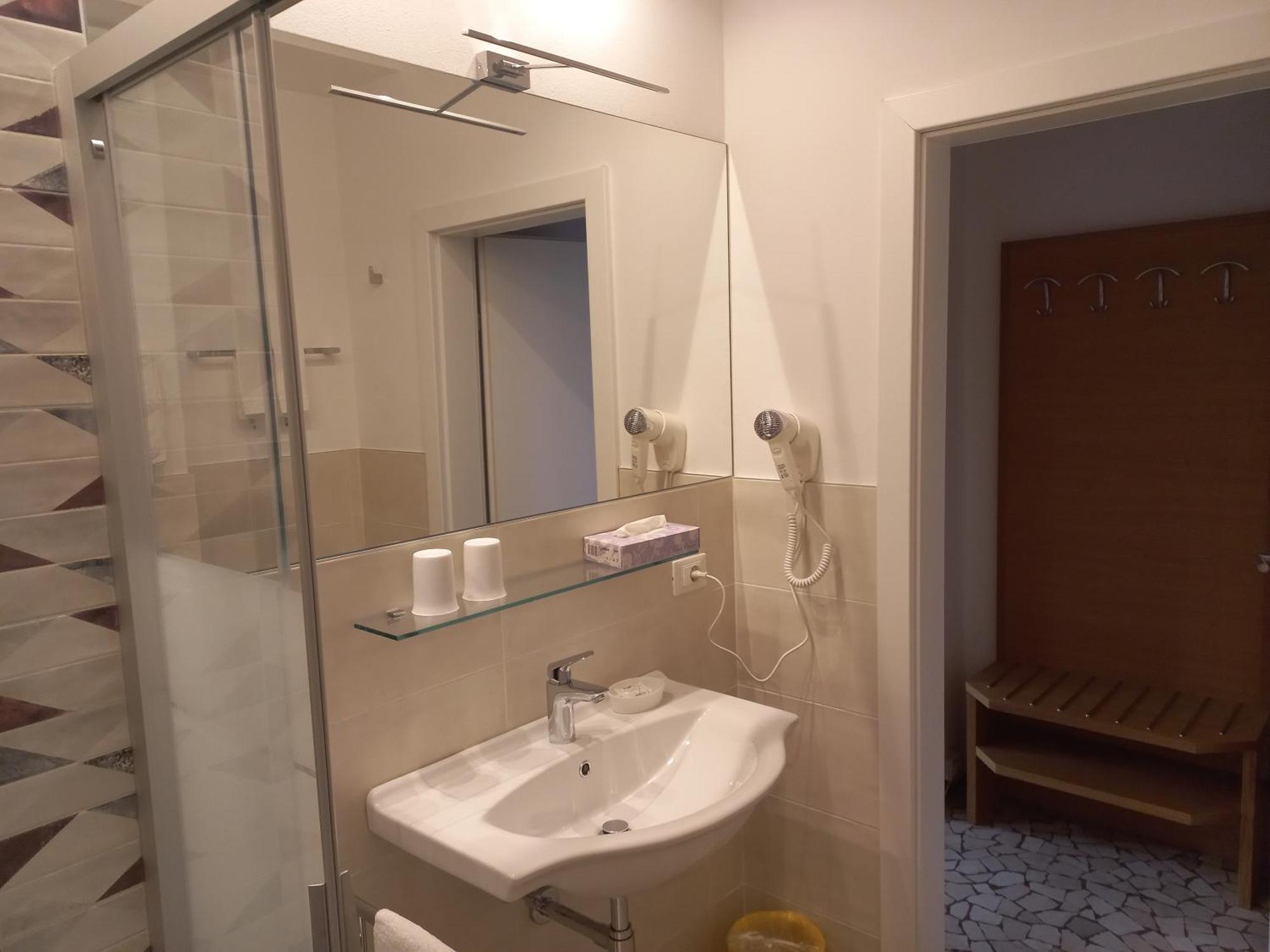 Hotel Lux Merano Pokoj fotografie